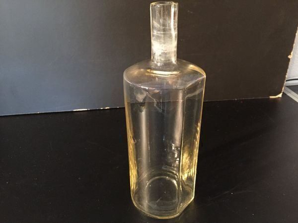 Bottiglie: alte Glasflasche – Usato da Einsiedeln venduto da Brocki59 4