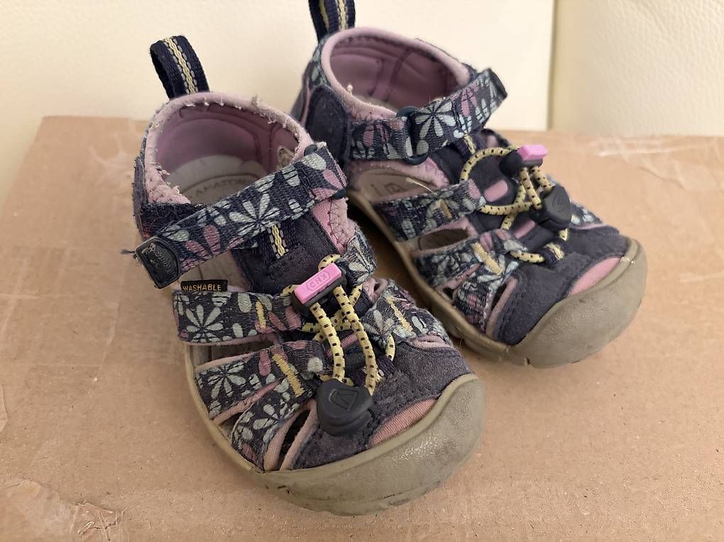 Schuhe für Jungen: Keen 24 – Gebraucht aus Pfungen von nad_vt7k