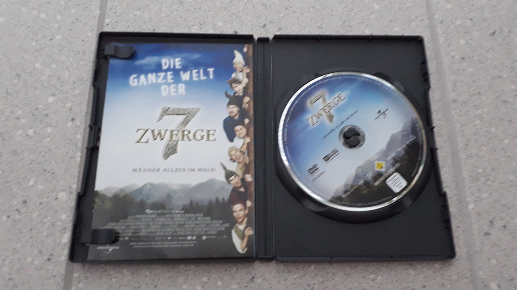 Tutti i DVDs: 7 Zwerge - Männer allein im Wald – Usato da Stäfa venduto da Supertramp73 2