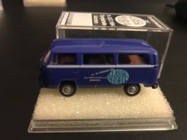Brekina VW Bus T2 blau Sondermodell Classic Mobil 1994 1:87