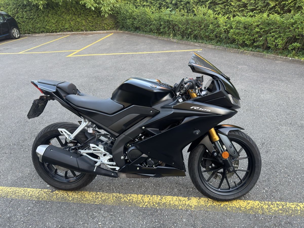 Yamaha Strada: Yamaha yzfr-125 Schwarz | 11‘200km – Usato da Bürglen TG venduto da mic_w2yg
