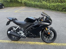 Yamaha yzfr-125 Schwarz | 11‘200km