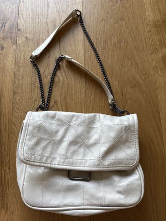 Zara ecru shoulder bag with chain, like new, spring must!