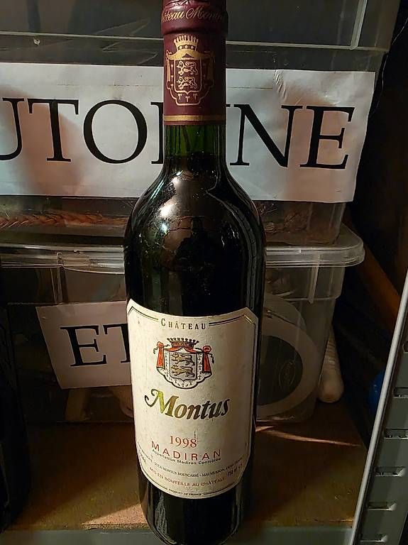 Vino: Montus 1998 – Usato da Genève venduto da Luca.23