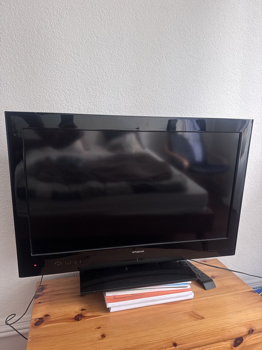 Appareils TV: Early 2000s TV – D'occasion à Bern par IndiaJL