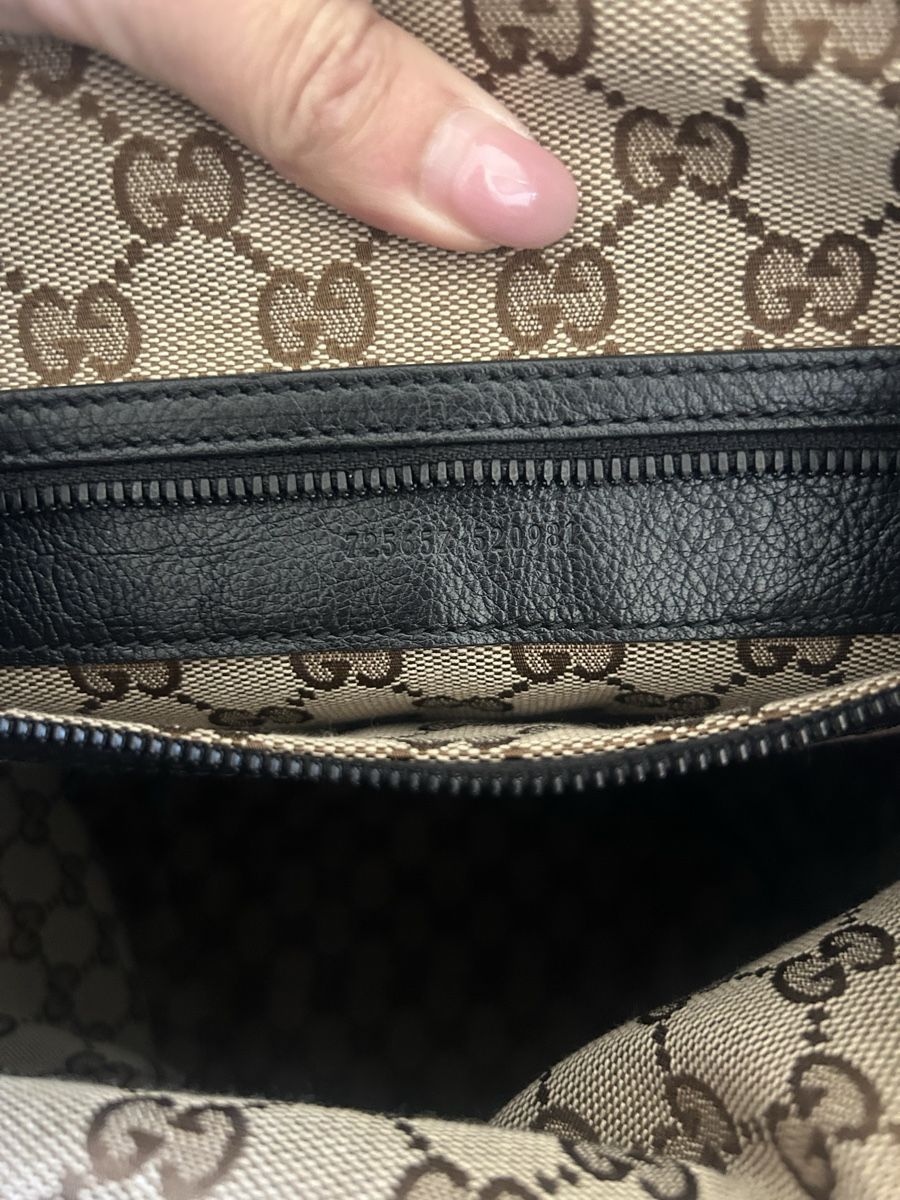 Gucci Zaini: Schwarze Gucci Leder Rucksack mit GG Details – Nuovo e nell'imballaggio originale da Zürich venduto da nin_mk8s 4