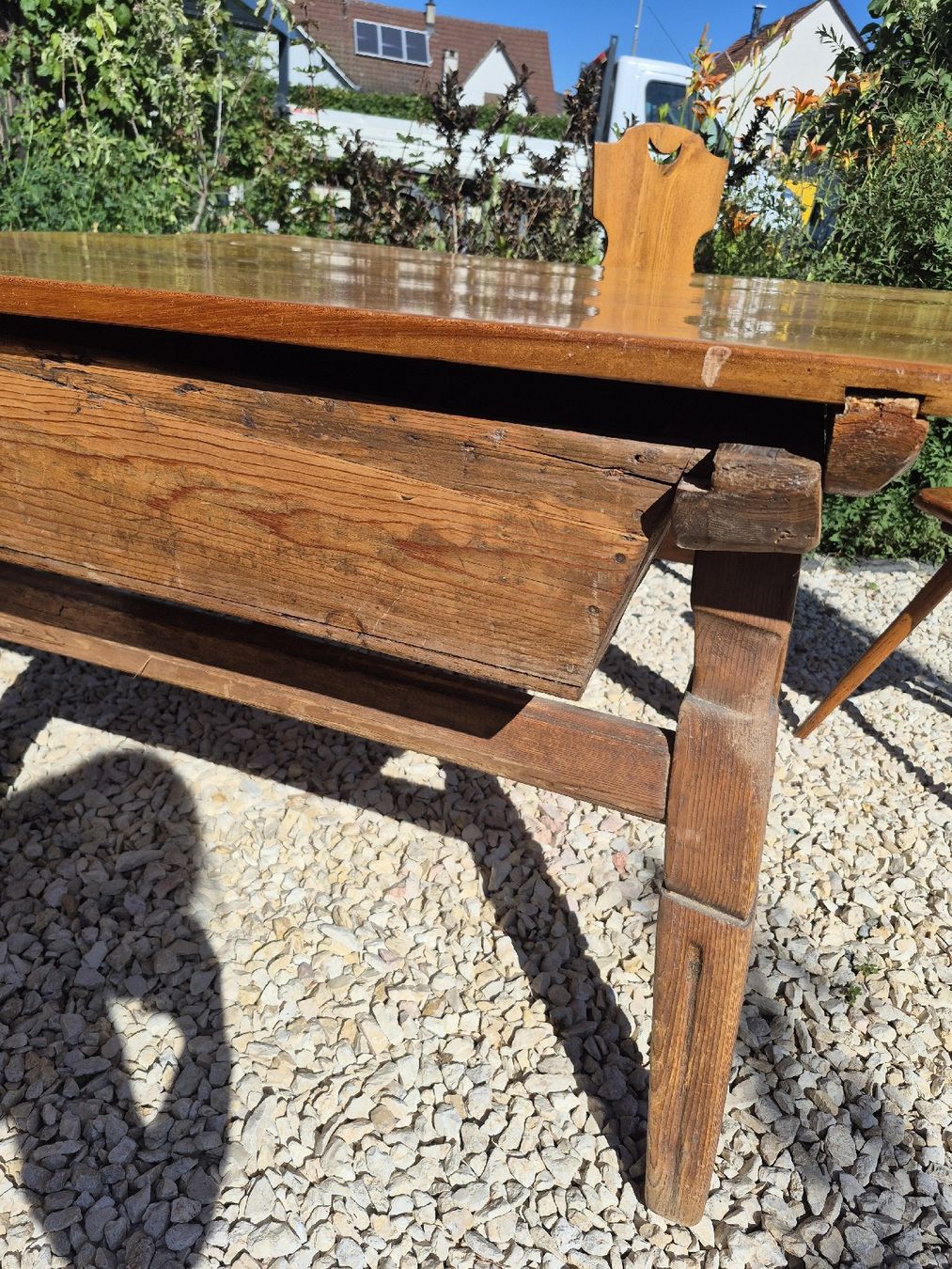 Set di tavolo e panche: Antike Bauernmöbel Tisch mit Brotfach 4 Stühle. – Nuovo (secondo la descrizione) da Schaffhausen venduto da Caroline_Stein 4