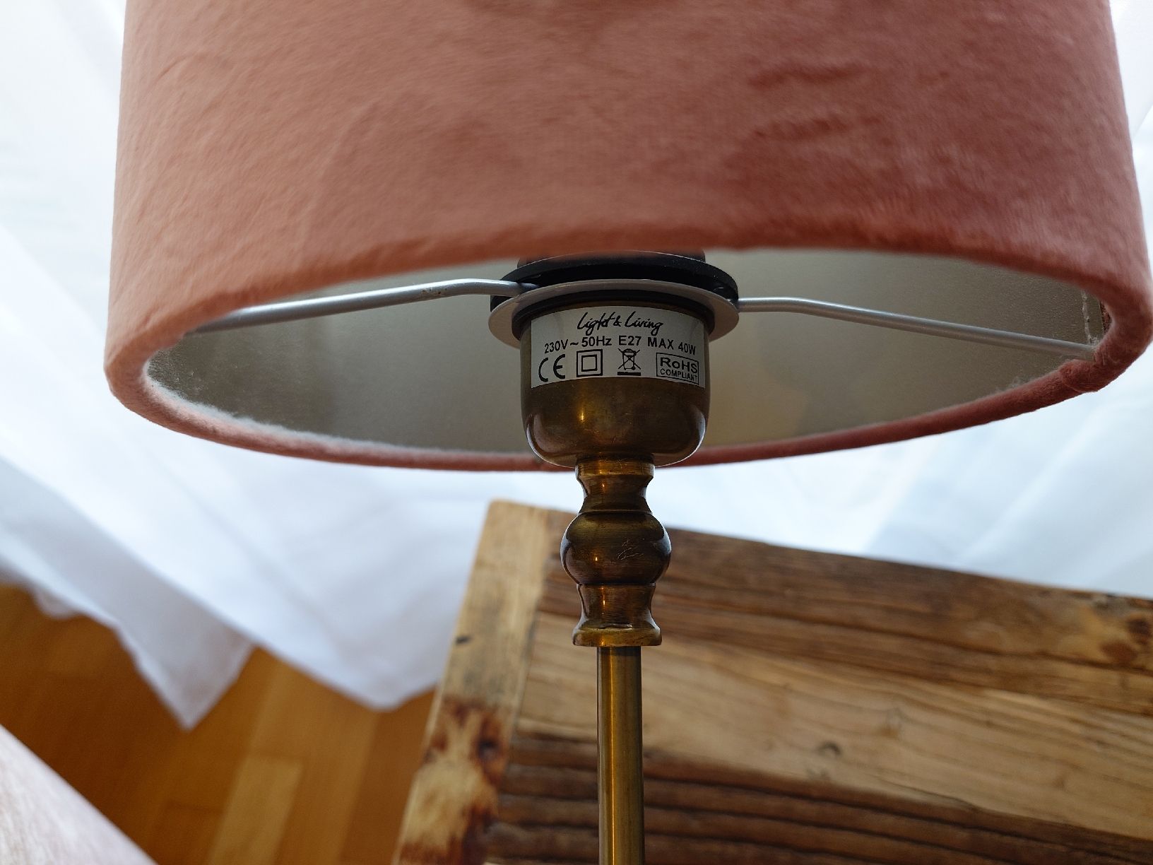 Riviera Maison Lampes: Riviera Maison | Nachttisch Lampe altrosa samt – D'occasion à Muri AG par komich4 2
