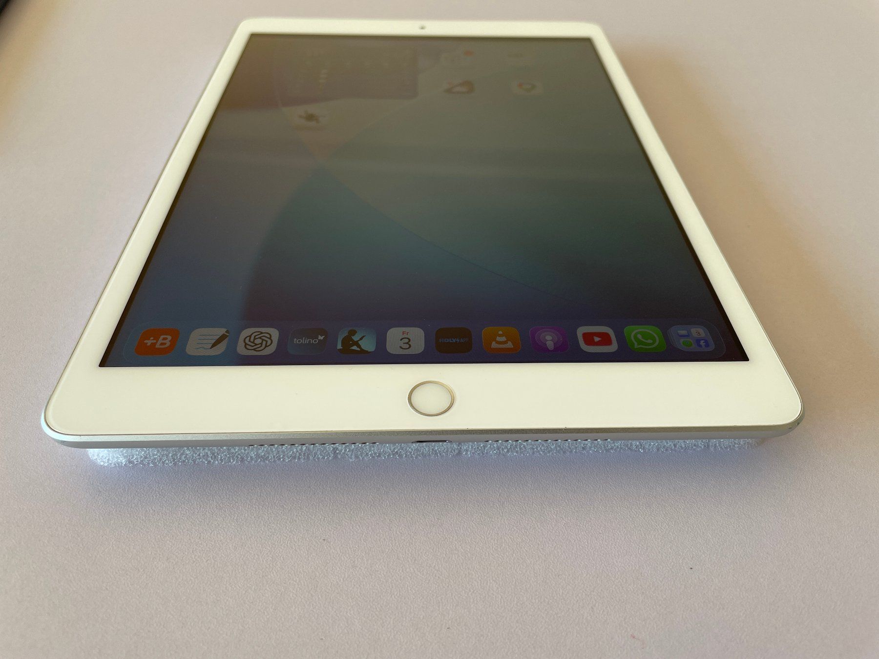 Apple Tablet PC: iPad 8 mit 32GB, super Zustand, + neue Hülle + Zubehör – Gebraucht aus Frauenfeld von kar_7xxc 5