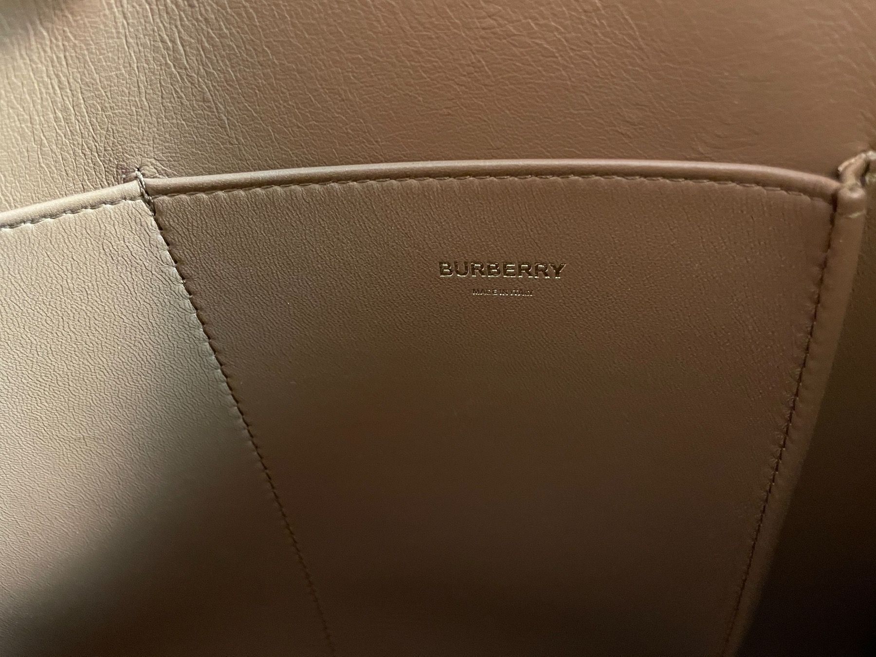 Burberry Borse da donna: Burberry Medium Pocket Bag Neu – Nuovo e nell'imballaggio originale da Zürich venduto da cfhard 3