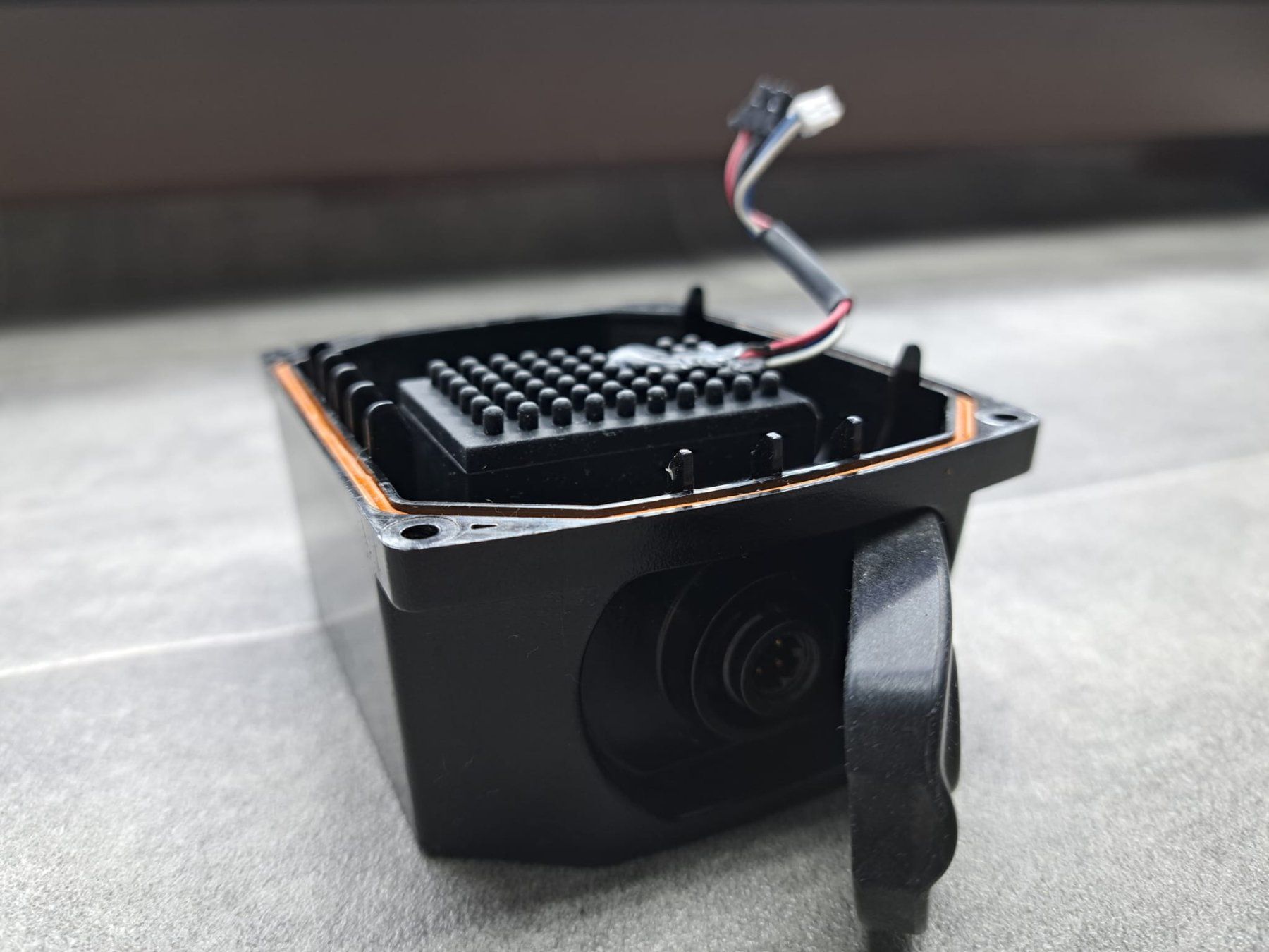 Yamaha Batterie: Yamaha  Akkuladebuchse – Usato da ROESCHENZ venduto da ASUS66 1