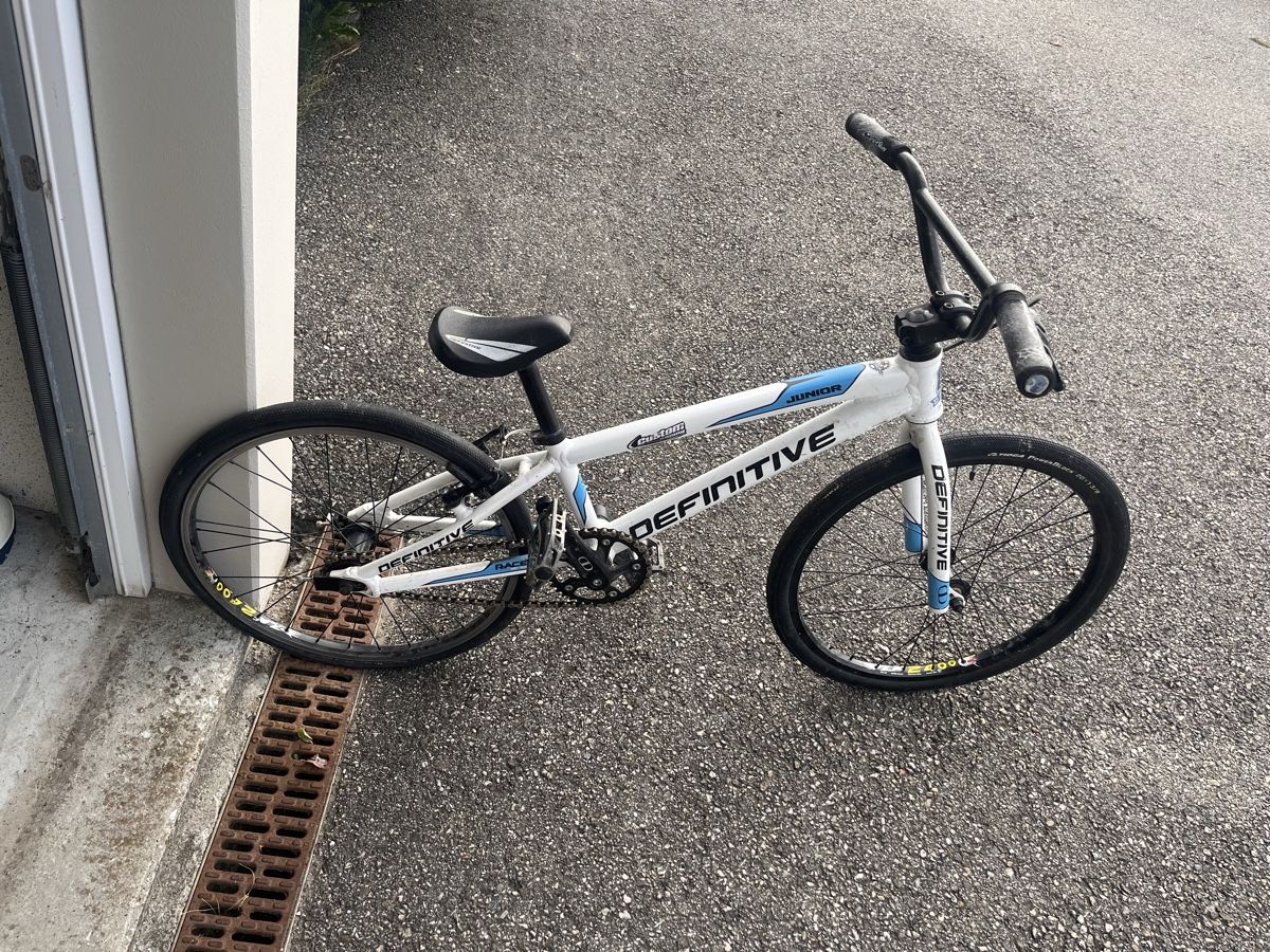 Velos: Vélo de pump track enfant  – Gebraucht aus Peney-le-Jorat von firejoe