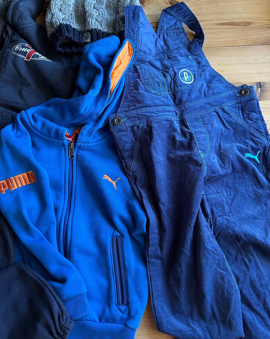 Lotti & Set di vestiti: 9-teiliges Kleiderset Grösse 98 – Usato da Grenchen venduto da Vresi1 2