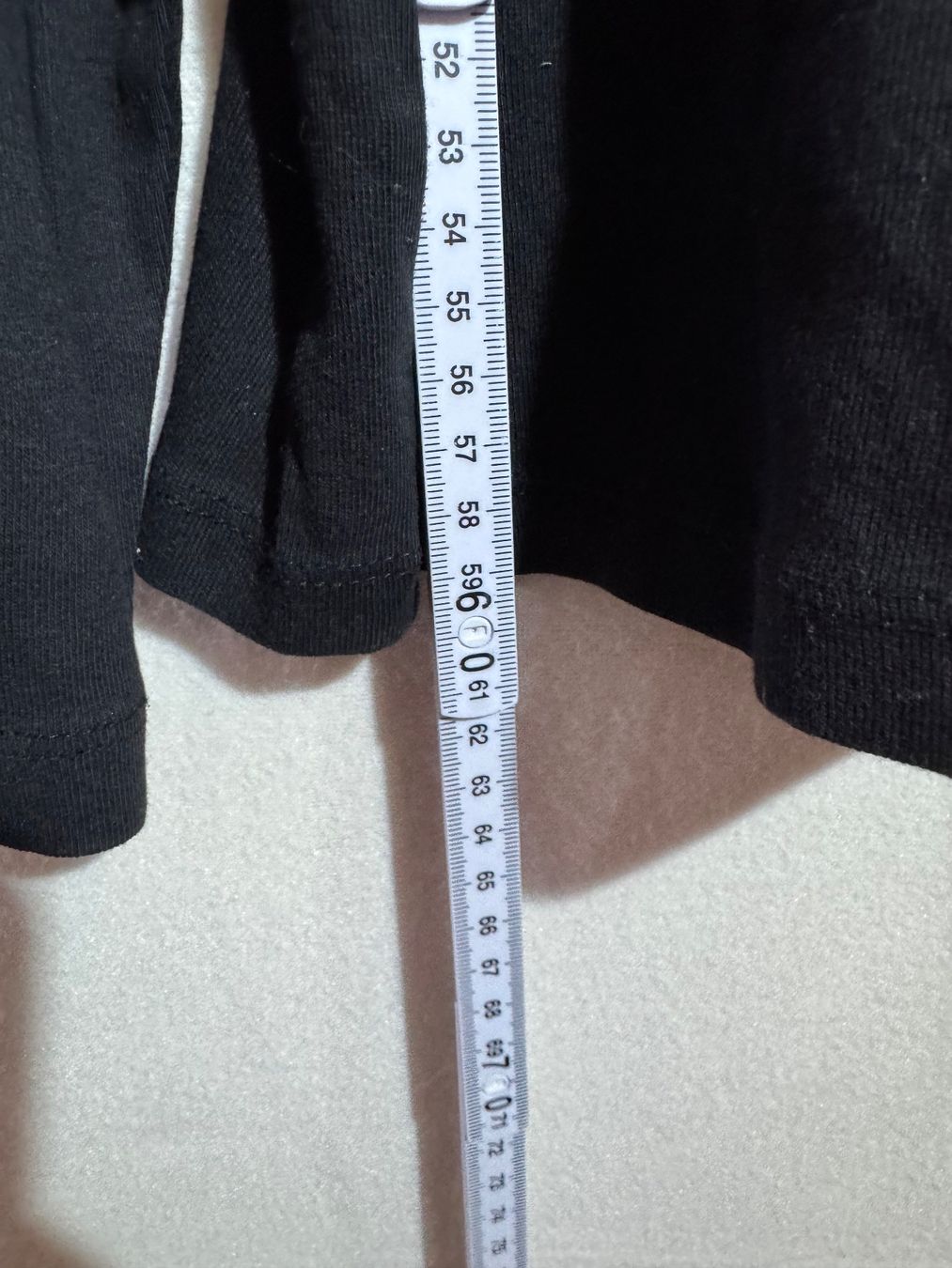 H&M Top: Schwarzes Top Basic von H&M Gr. XL – Usato da Grosswangen venduto da second_hand_dress 3