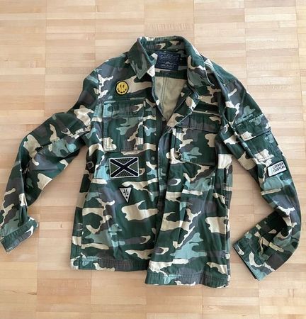 Veste Jack-Jones camouflage taille M avec divers stickers
