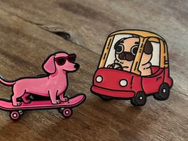 Set 2x Pin Hunde