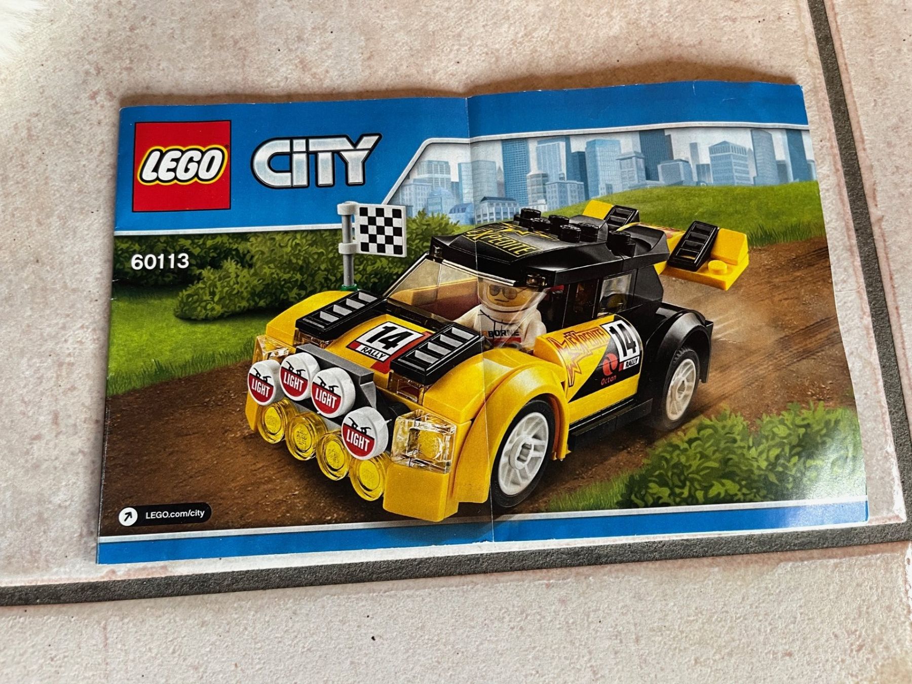 Lego Kit di costruzioni: Lego City  60113: Rallyeauto – Usato da Berikon venduto da Samira08 2