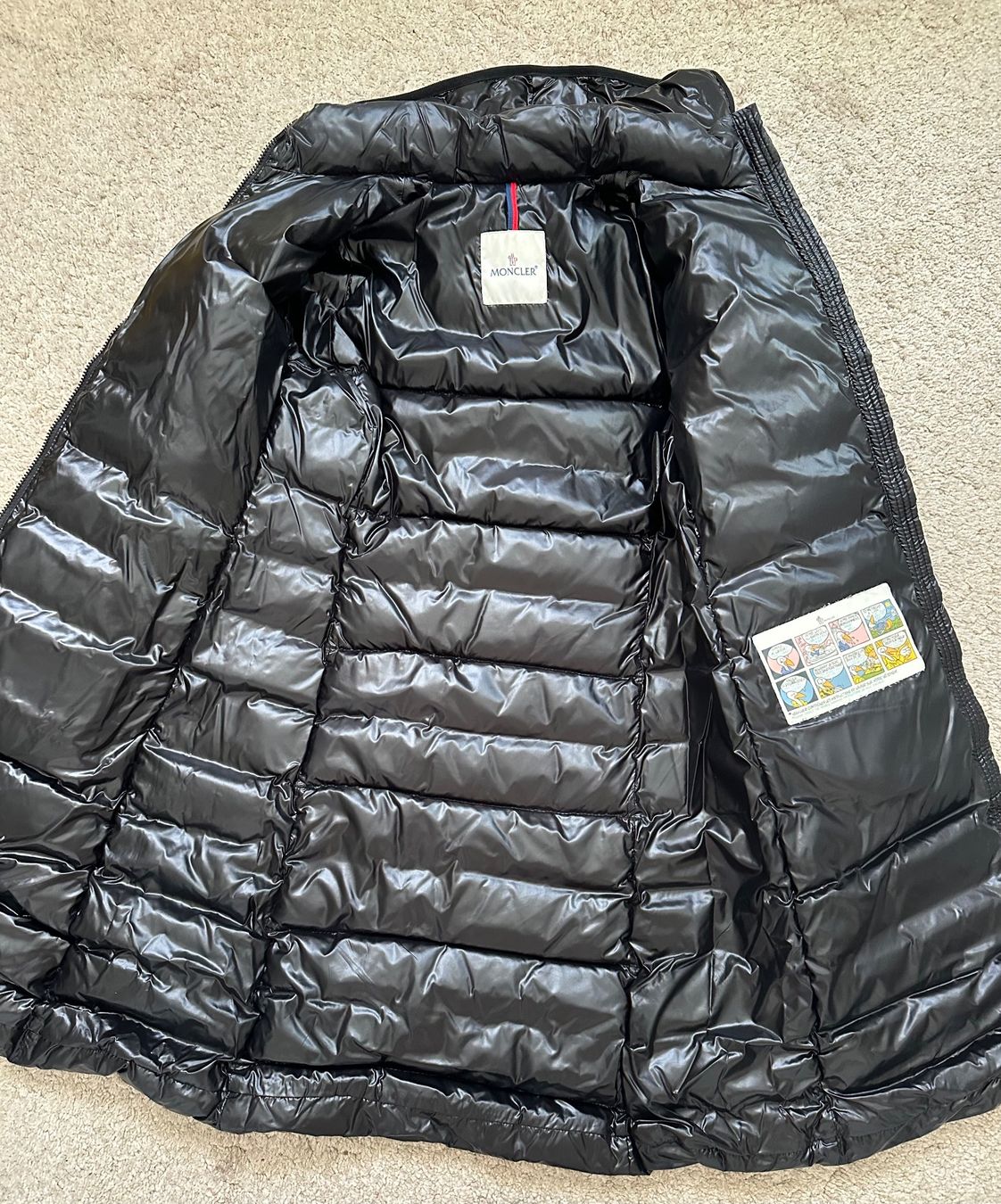 Moncler Mäntel: MONCLER CAPPOTTO PIUMINO – Gebraucht aus Pregassona von Reluxuryspace 2