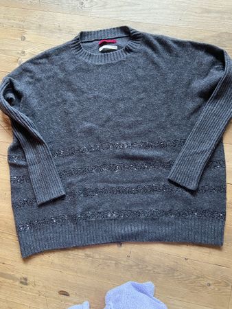 Kaschmirpullover mit Pailetten