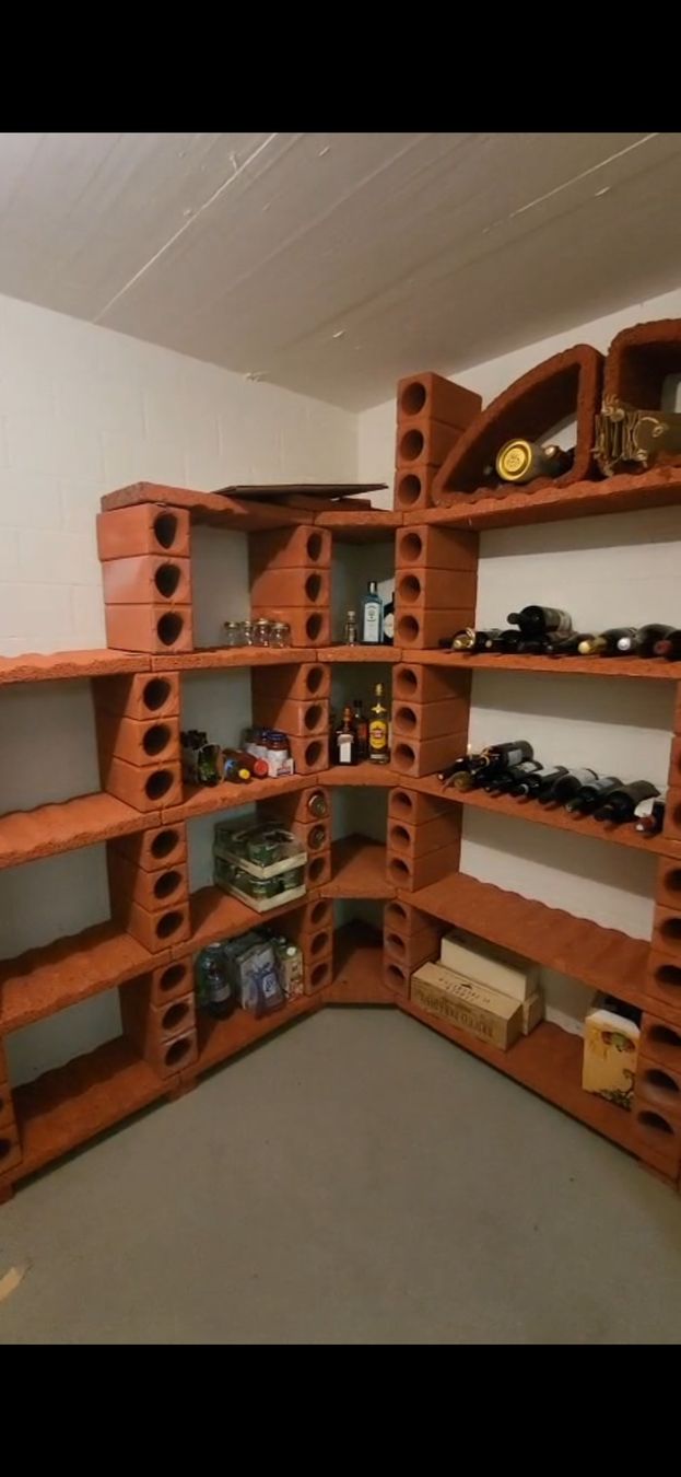 Scaffali: Weinregal – Usato da Ottikon venduto da tab_9f67 1