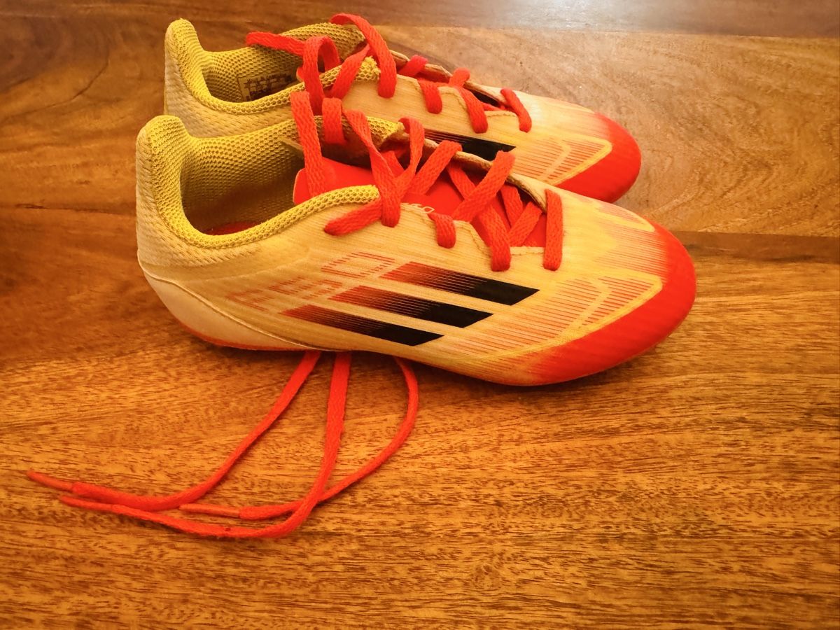 Adidas Scarpe per ragazzi: Adidas F50 Fussballschuhe Gr. 32 – Usato da Glattpark(Opfikon) venduto da Pink1919