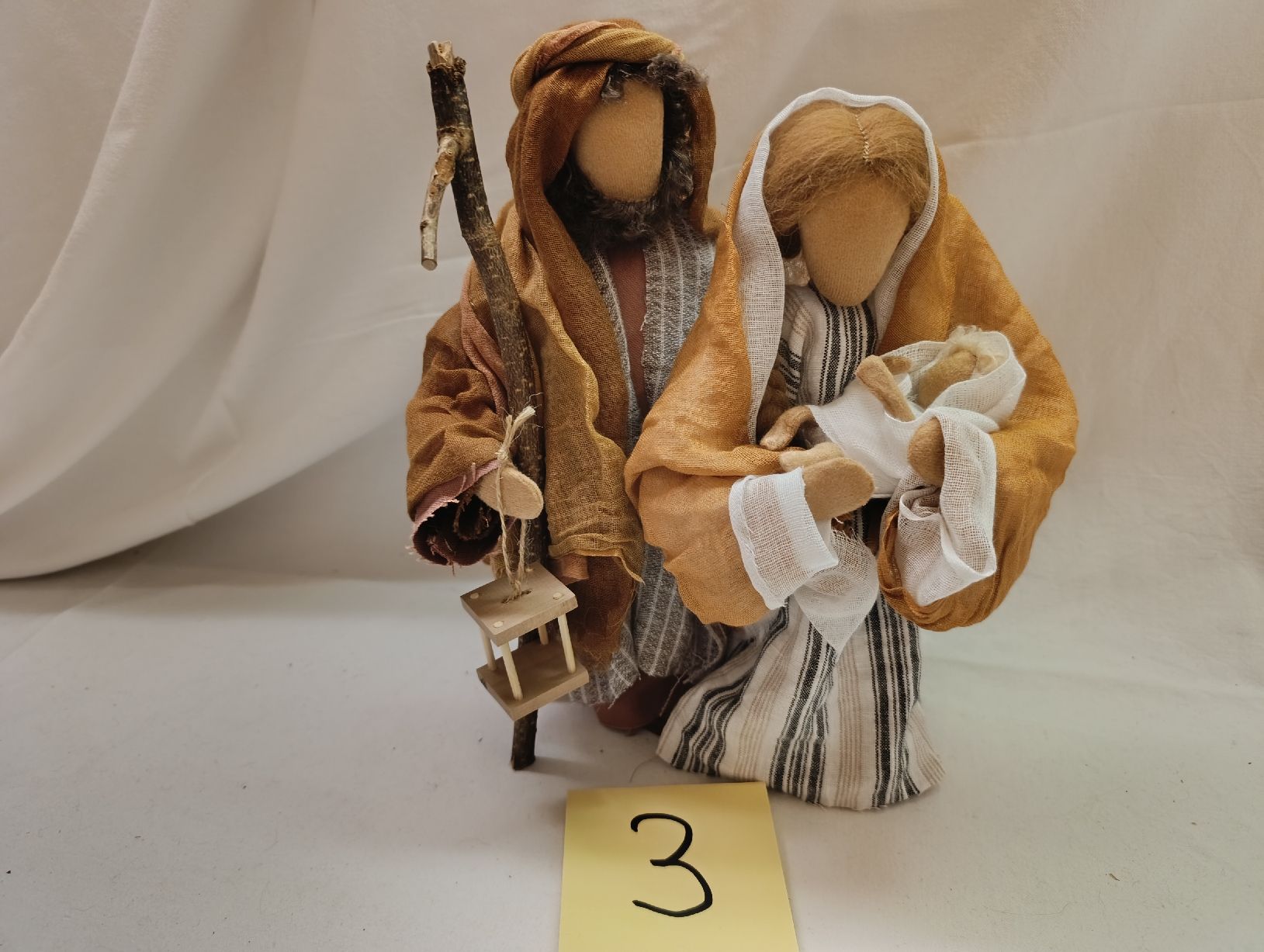 Statuette: Schwarzenberger Krippenfiguren Maria und Josef  – Nuovo (secondo la descrizione) da Oberarth venduto da sil_9dfs 6