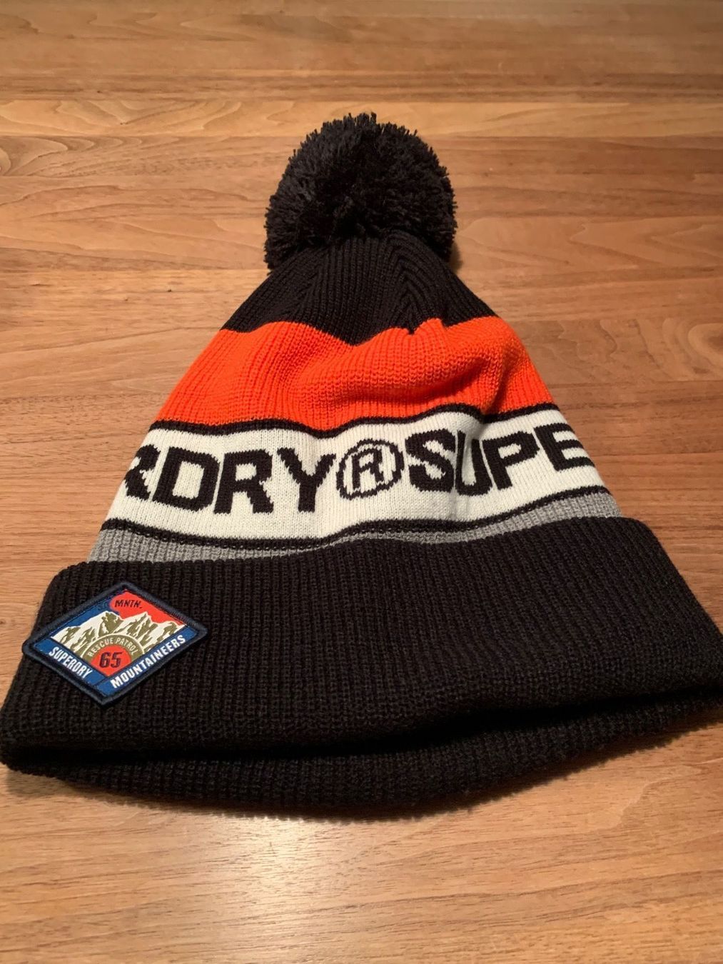 Altro in  Abbigliamento & Accessori: Superdry Mütze – Usato da Wileroltigen venduto da torro11 1