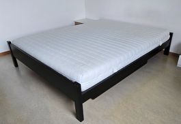 Bett komplett, guter Zustand