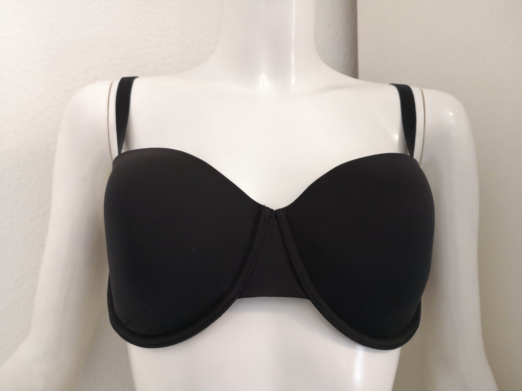 Sonstige Unterwäsche: 🤩LOVABLE BH SCHWARZ ODER NUDE NEU – Neu (gemäss Beschreibung) aus Olten von Naja-Twins-Twins