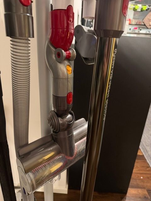 Dyson Aspirapolveri & Accessori: Dyson V15 detect absolute mit Floor Doc – Usato da Zürich venduto da MelanieA2101 3