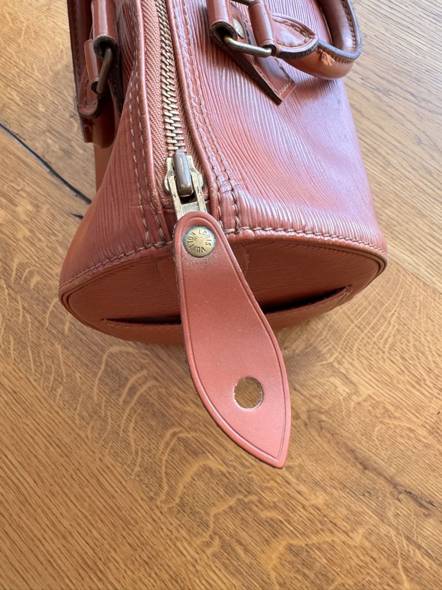 Louis Vuitton Borse da donna: Vintage Louis Vuitton Speedy 25 epi – Usato da Basel venduto da Romandi 3