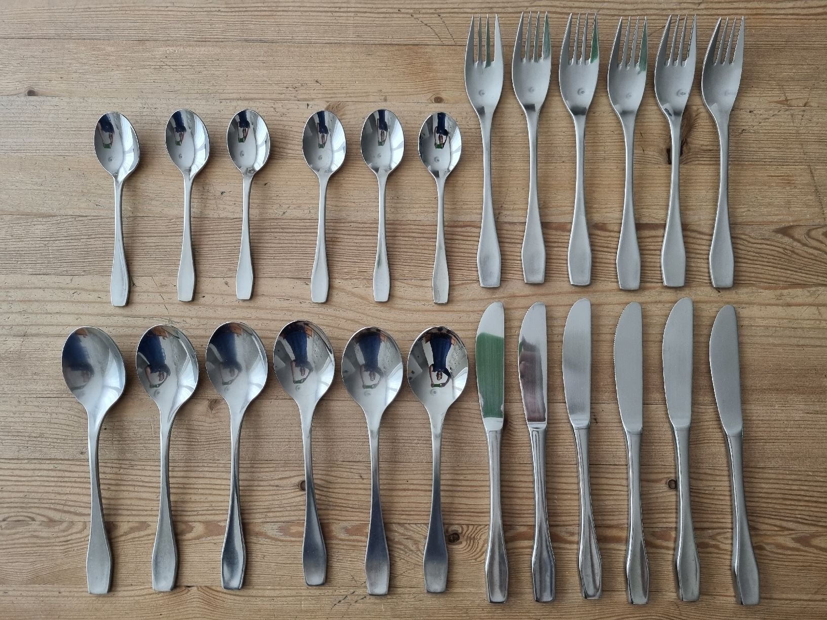 Set di posate: Besteck-Set, 24-teilig, Edelstahl – Nuovo (secondo la descrizione) da Laupen BE venduto da Bombers