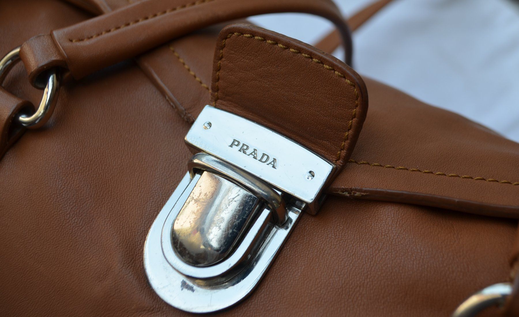 Prada Taschen für Damen: Prada Tasche / sac – Gebraucht aus Collonges von Auganien 5