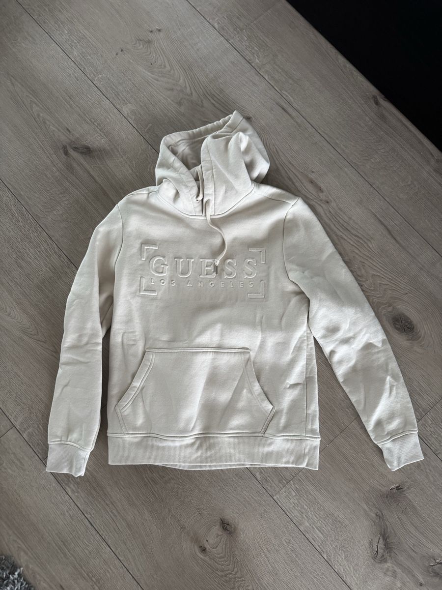 Guess Pullover & Sweatshirts: Kapuzenpullover GUESS Grösse XS Neu – Neu (gemäss Beschreibung) aus Zufikon von joelle111