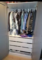 Grosser Pax Ikea Kleiderschrank mit Schubladen -