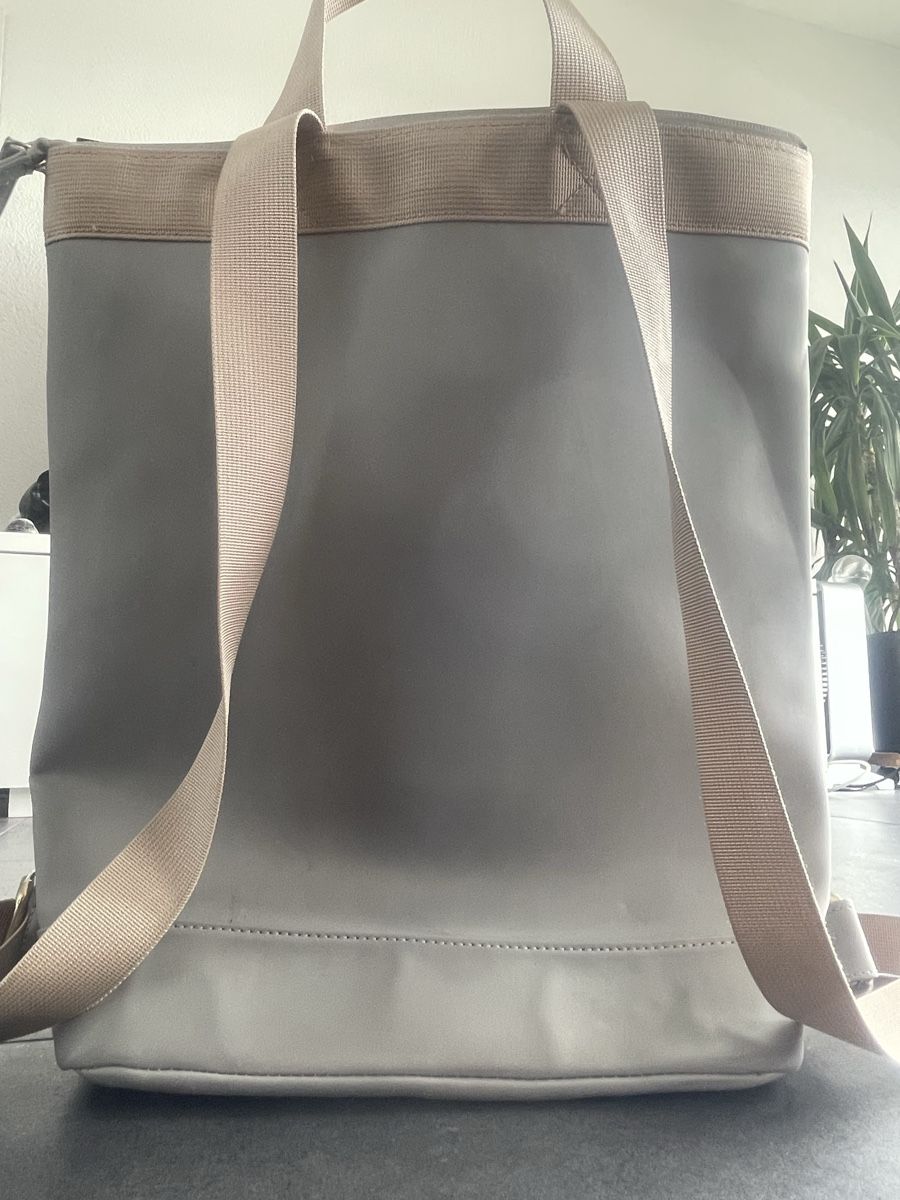 Kapten & Son Zaini: Rucksack von Kapten & Son "Umea Sand Grey – Usato da Hägendorf venduto da jes_y8wf 1