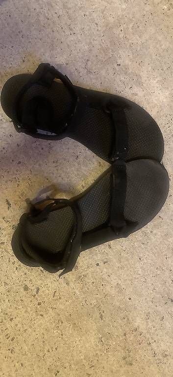 Damenschuhe: Sandales téva lavables – Gebraucht aus Vevey von Raymonde_J