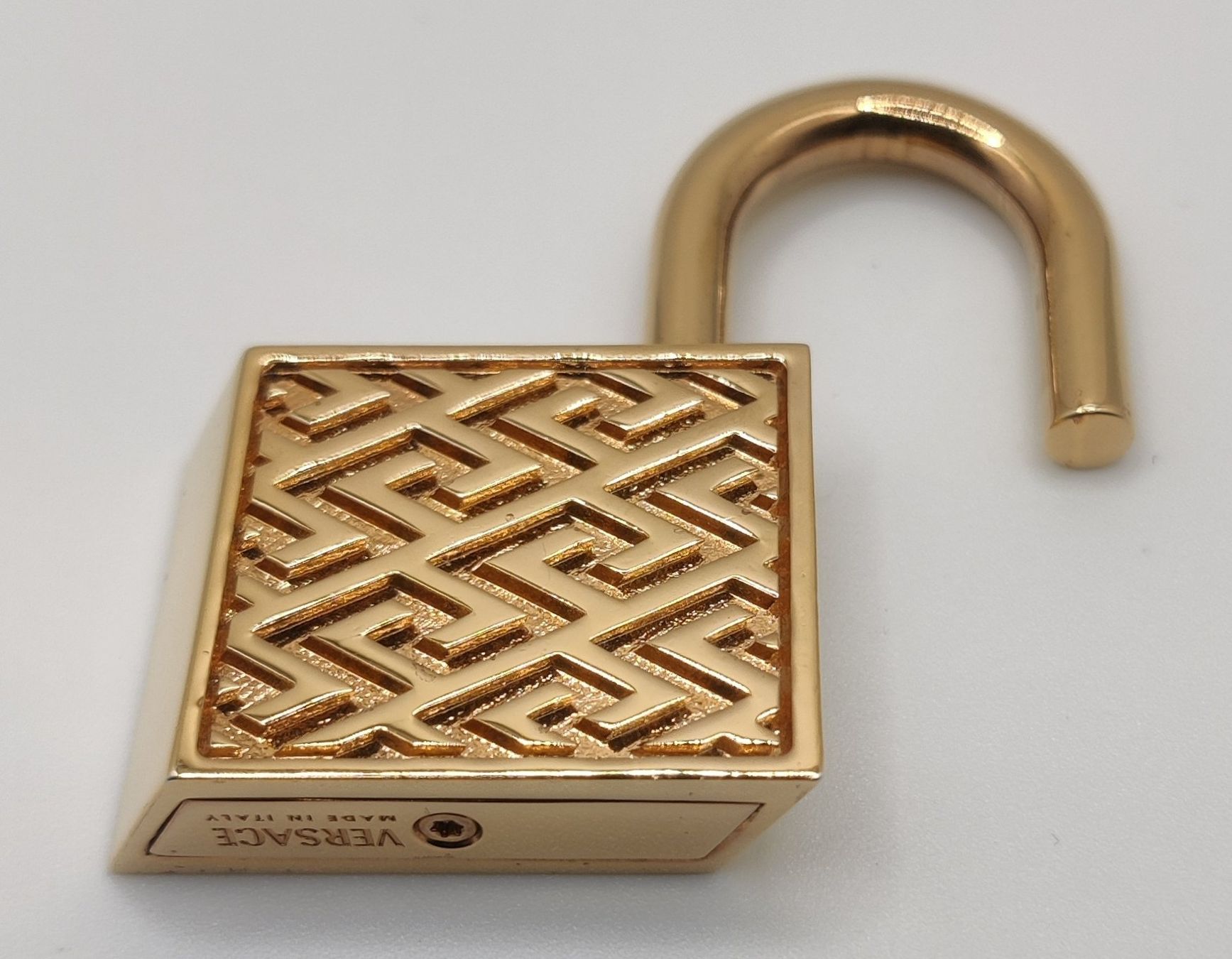 Versace Catenine: Versace & Greca Halskette mit Vorhängeschloss – Usato da Zürich venduto da dal_64sr 6