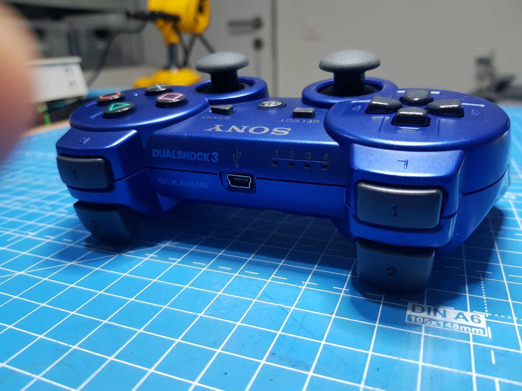 Sony Controller: Playstation 3™ Dualshock 3 Controller Metalic Blue – Gebraucht aus Schwyz von  2