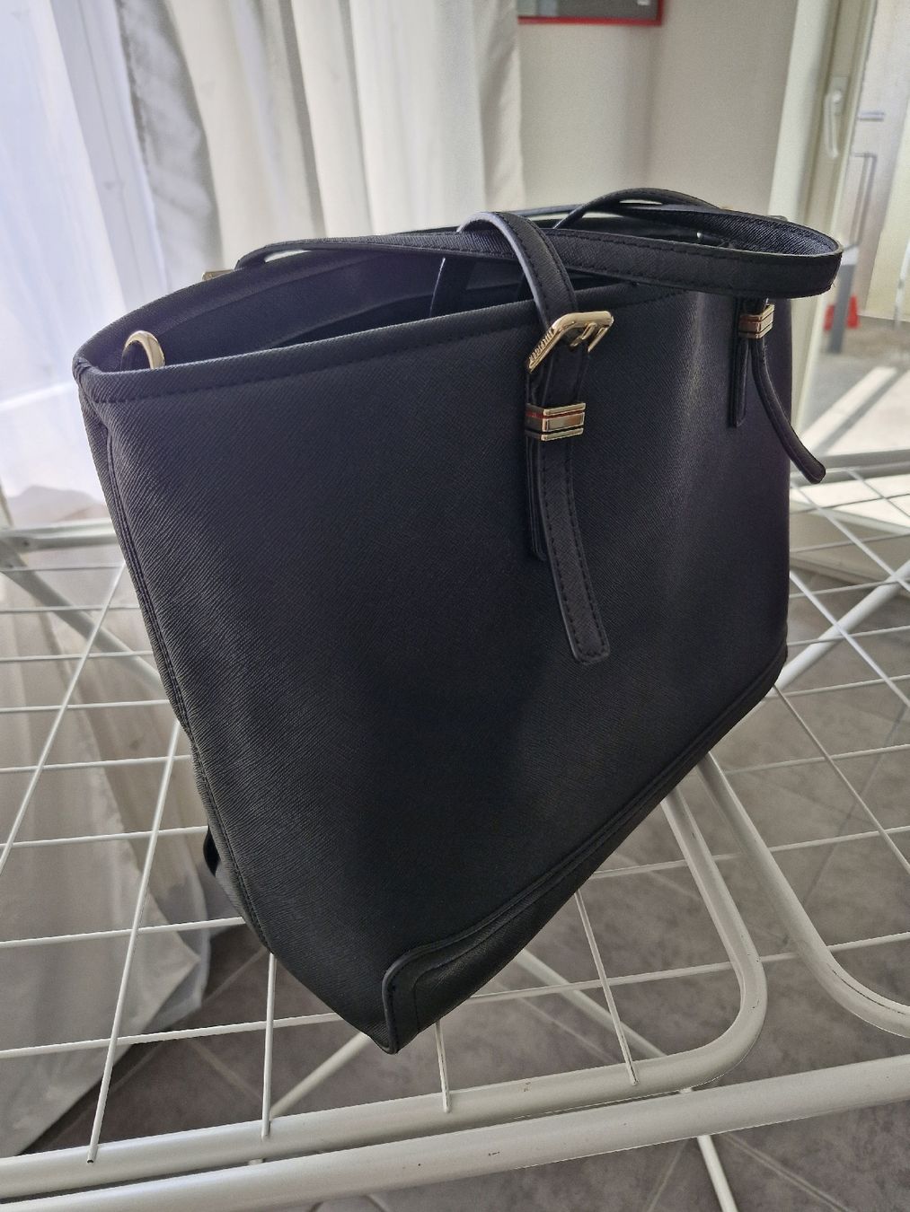 Tommy Hilfiger Borse da donna: TH tasche – Nuovo (secondo la descrizione) da Zuchwil venduto da silvermoon74 1
