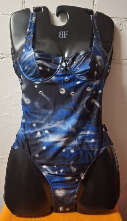 Neu: Elfi Badekleid mit Steinchen besetzt blau Töne Gr. 40