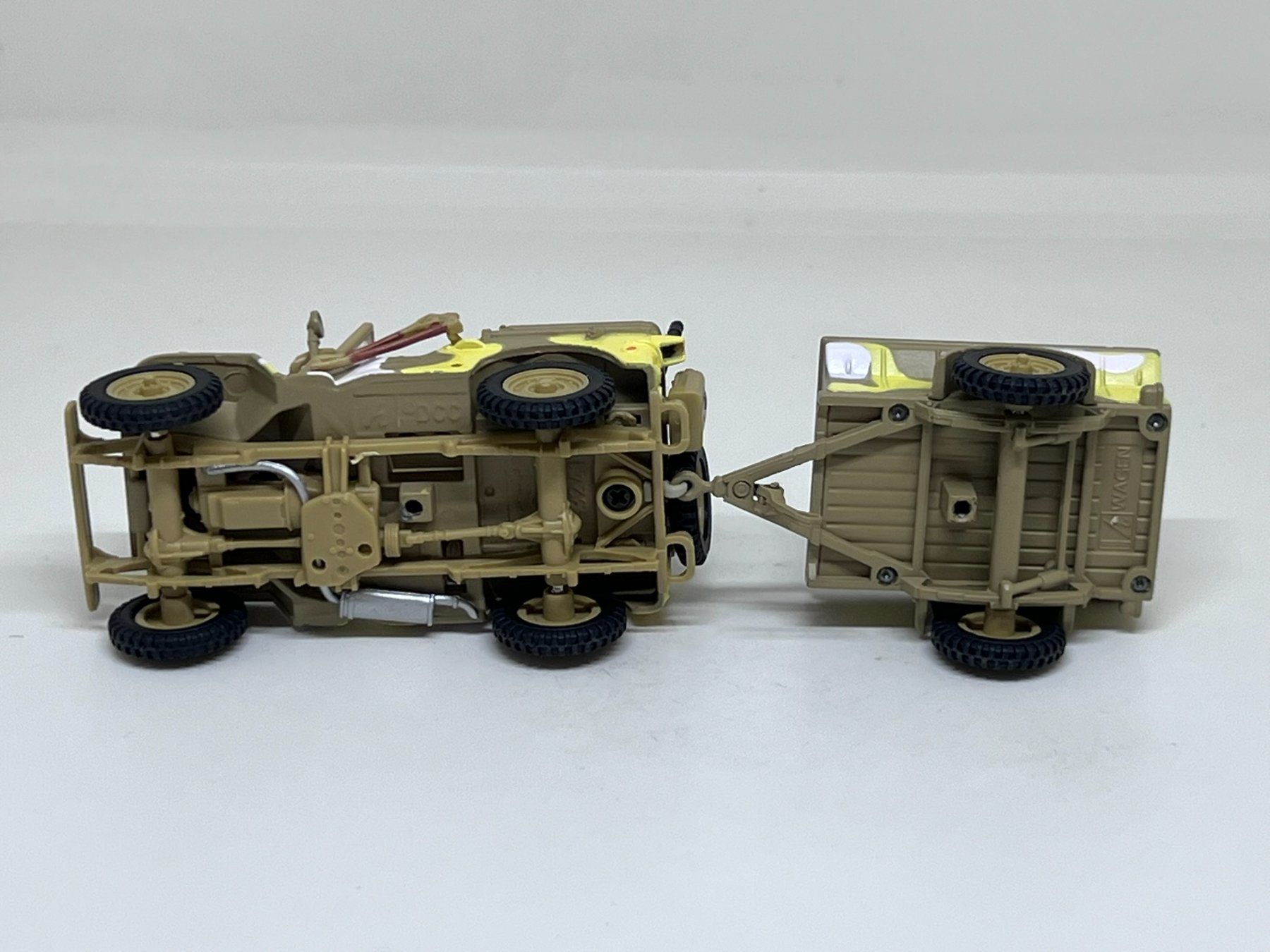 Voitures modèles: Jeep Willys & Trailer – D'occasion à Wildegg par LaaBoutique 3