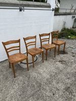 4 Holzstühle Beizenstühle Essstühle