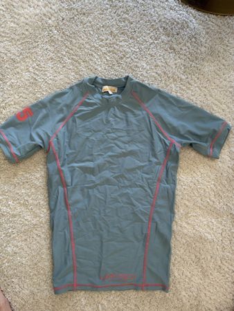 T-shirt protection solaire Club Med bleu manches courtes tai