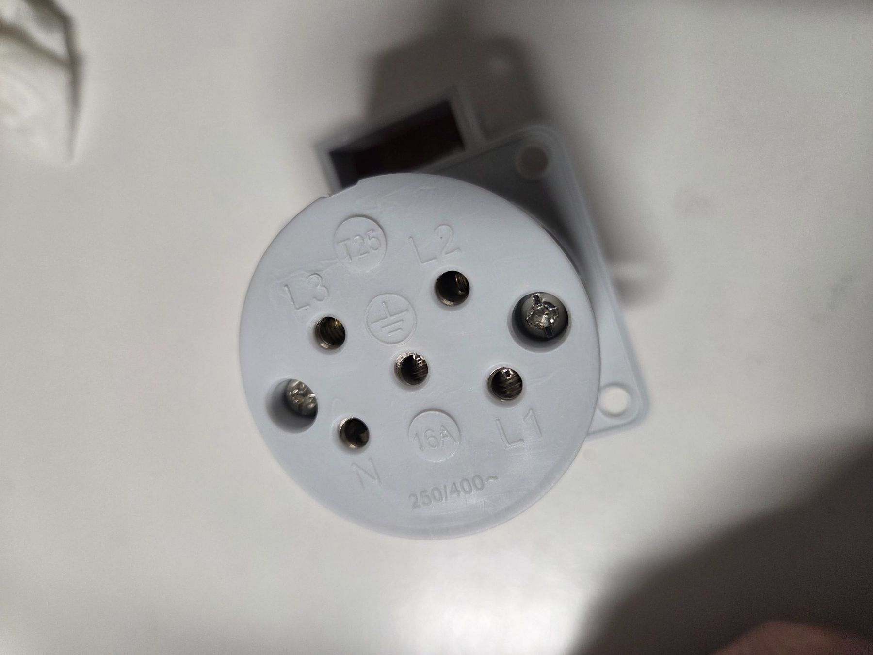 Spine: T25 Steckdose von tp electric Einbausteckdose 16a – Nuovo e nell'imballaggio originale da Zürich venduto da eymen20 5