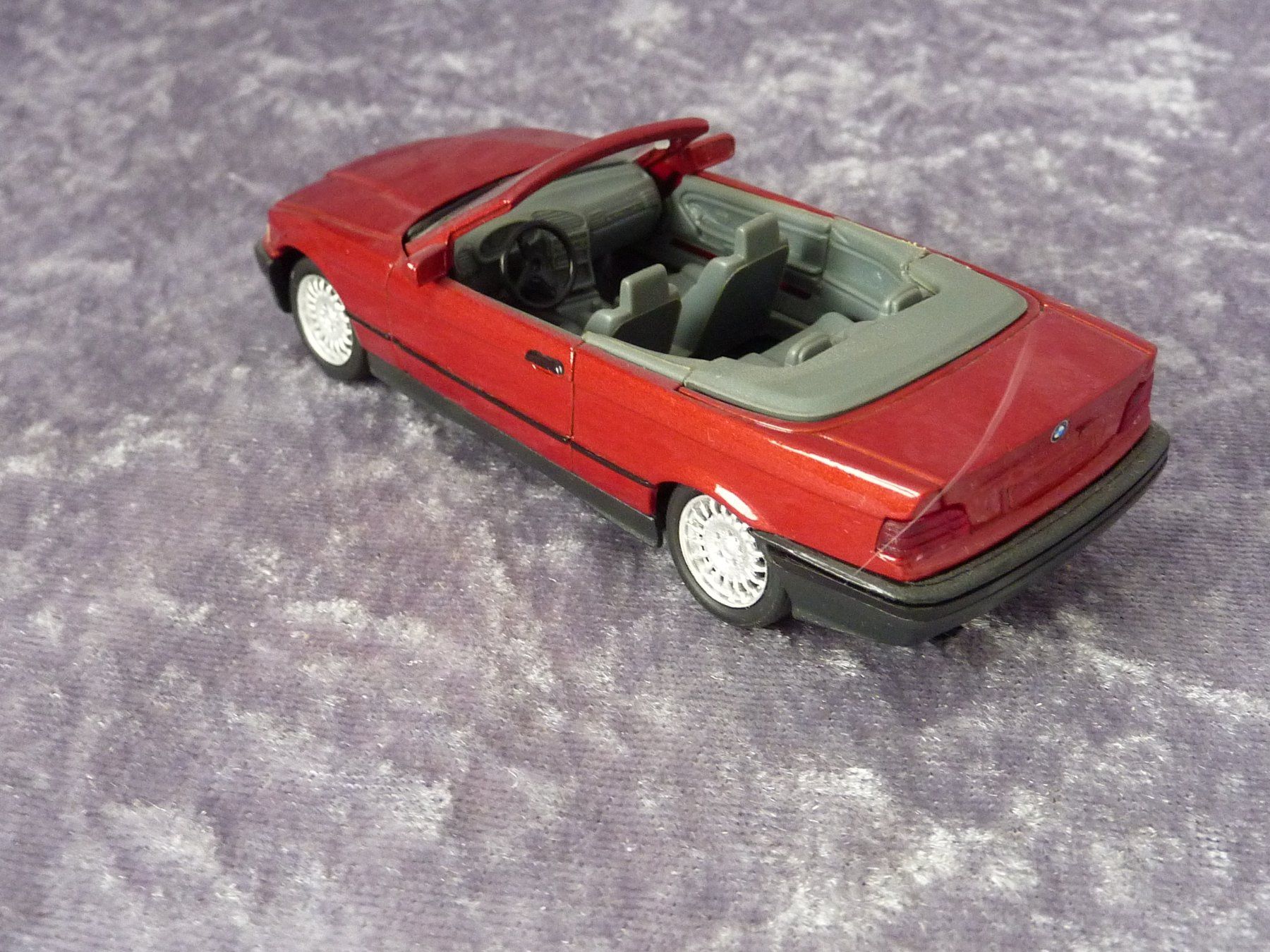 BMW Modellini d'auto: BME 3er Cabrio E36  1:43 – Usato da Dürrenäsch venduto da modellautos4you 2