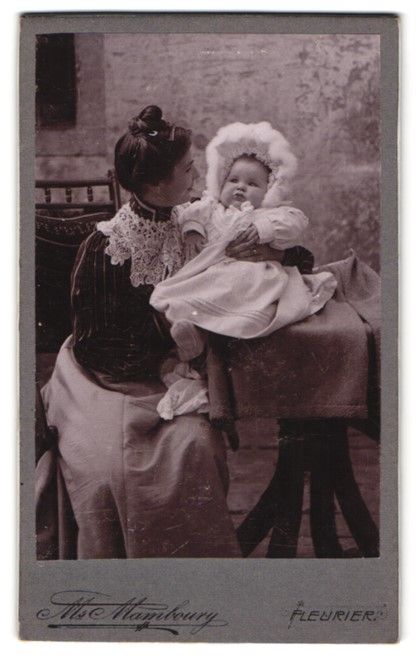 Fotografie &  Plakate: Fotografie Ms. Mamboury, Fleurier, junge – Gebraucht aus Berlin von bartko-reher