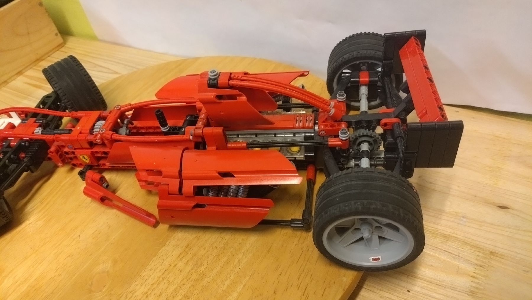 Lego Kit di costruzioni: Ferrari F1 Lego Technic  – Usato da Farvagny-le-Grand venduto da LaCaverne 3