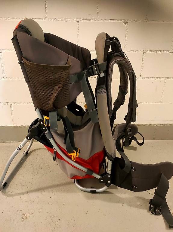 Marsupi portabebè: Kindertrage Rucksack Deuter – Usato da Arlesheim venduto da UrsinaSa