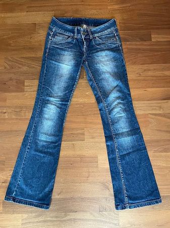Jeans mit Schlag Gr.36